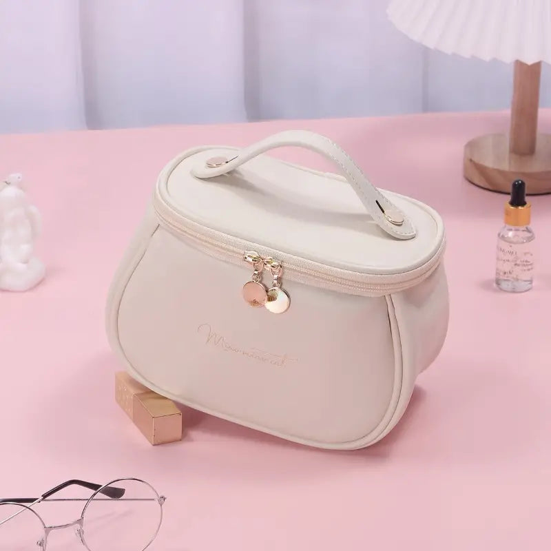 Premium Cosmetic Bag - Buy 1 Get 1 Free 😍